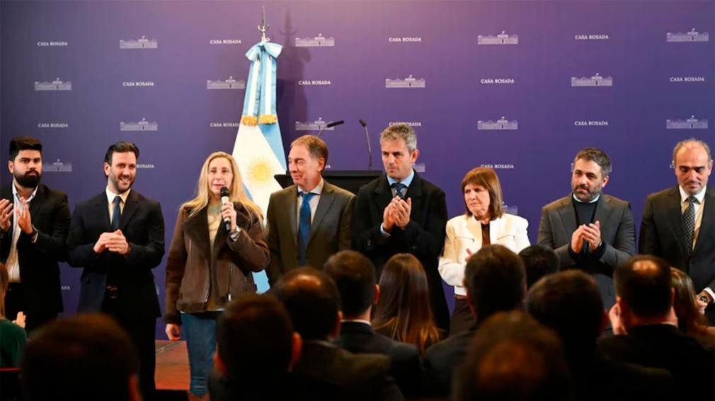 Milei anunció que modificará la Carta Orgánica del Banco Central e impulsará la reforma política