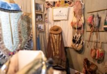 Sector Comercial: Un paseo para descubrir, comprar y llevarse un recuerdo del Poncho