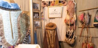 Sector Comercial: Un paseo para descubrir, comprar y llevarse un recuerdo del Poncho