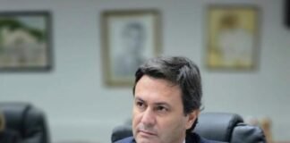 Aguirre impulsa un régimen municipal para aliviar y reordenar las deudas de trabajadores y familias