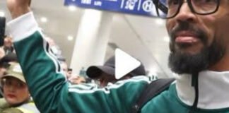 El héroe de Cabo Verde llegó a Santiago de Chile y desató el delirio de los hinchas de Colo Colo