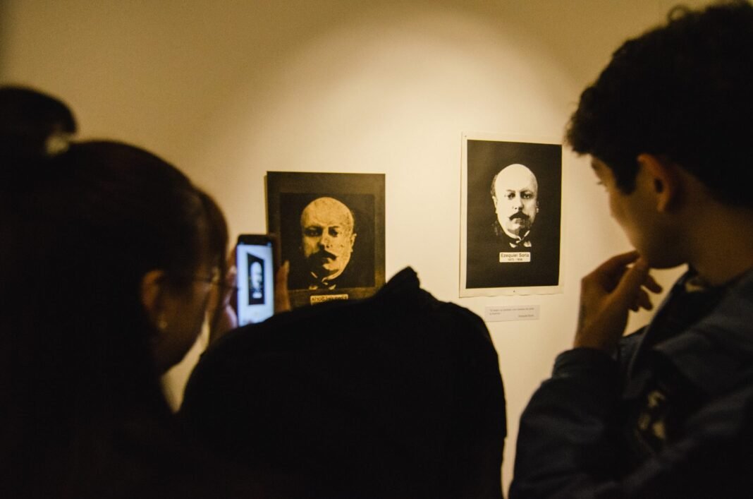 El teatro catamarqueño se hizo presente en el Museo Laureano Brizuela con la muestra de Ada Cigno