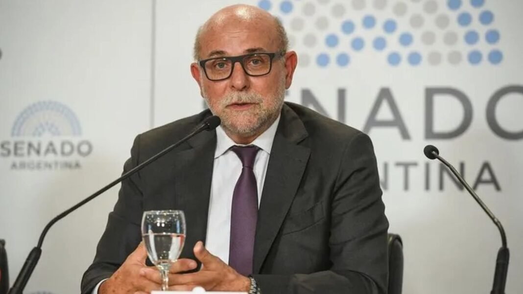 Flavio Fama anticipó su voto en contra de la Ley de Tierras