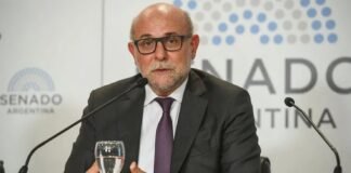 Flavio Fama anticipó su voto en contra de la Ley de Tierras