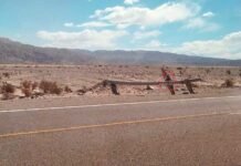 Fuerte viento Zonda derribó postes de alta tensión y dejó sin luz a Fiambalá