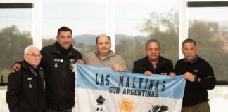 Gustavo recibió a representantes de excombatientes de Malvinas