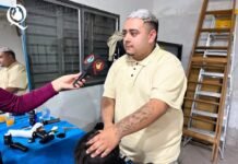 Jornada de barbería Solidaria en Vélez con Bruno Barber talento de barrio 23” desde Buenos Aires
