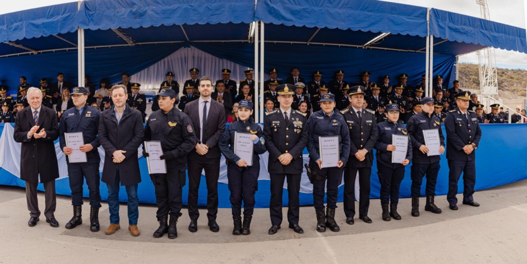 La Policía de Catamarca celebró su 203ºAniversario con un gran acto y desfile protocolar
