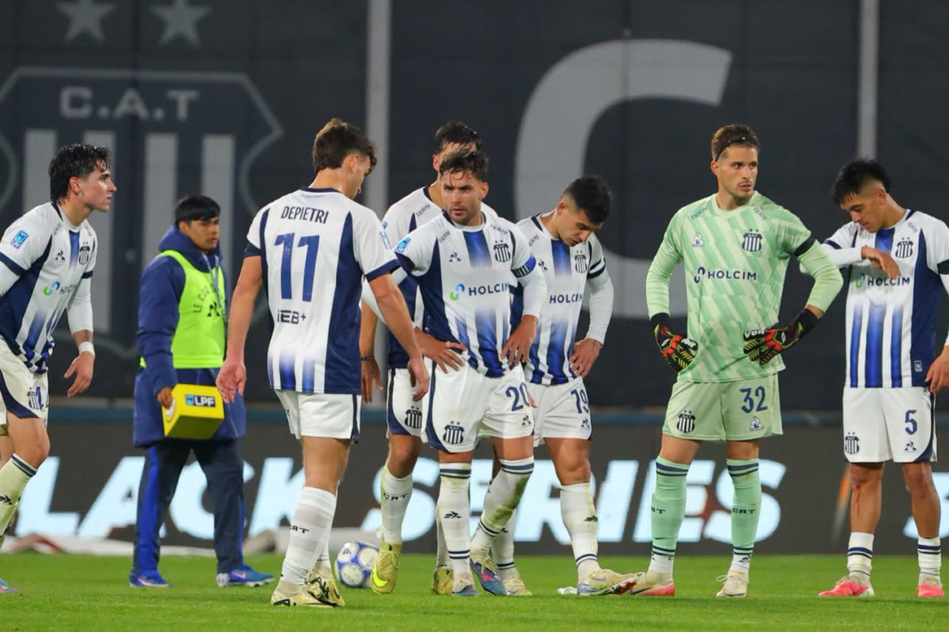 Lanús goleó 3-0 a Talleres en Córdoba: los de Sampaoli se fueron silbados