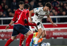 Platense aprovechó un grosero error de Rey y Palermo debutó con un triunfo ante Independiente