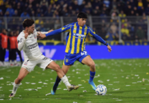 Rosario Central y Corinthians empataron 0-0 y dejaron todo abierto