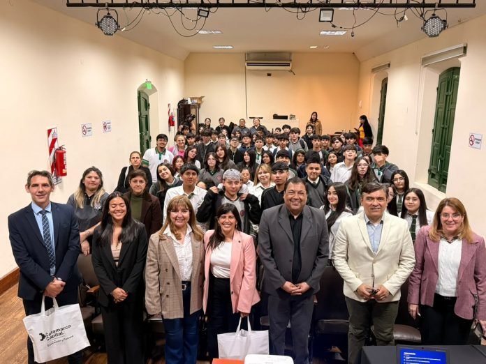 Estudiantes de la Escuela Municipal «Miguel Cané» participaron de una jornada sobre el Régimen Penal Juvenil