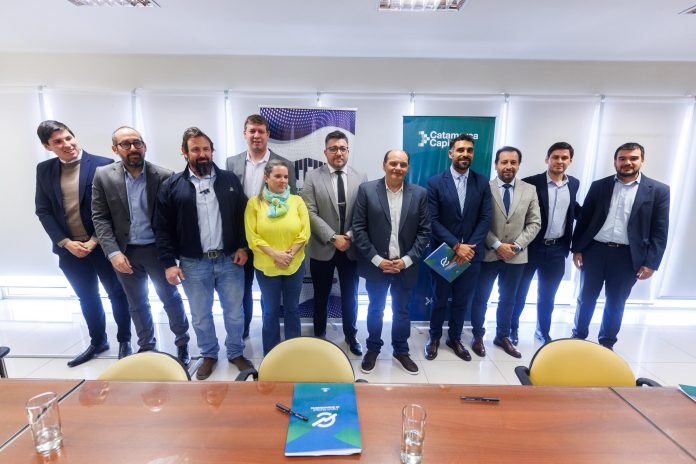 La Capital impulsa capacitaciones integrales para emprendedores mediante un convenio con colegios profesionales
