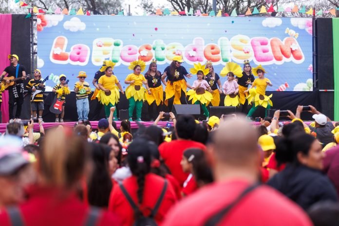 Más de 1300 estudiantes del SEM vivieron «Aroma de Primavera»: una fiesta familiar para celebrar su día