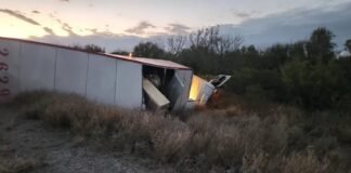 Precaución: volcó un camión en la ruta 60, entre Casa de Piedra y San Martín