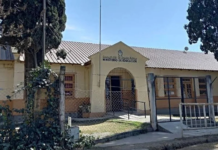Alumnos de una escuela rural sufrieron malestares causados por productos químicos utilizados en una finca