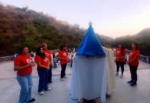 Bendicen imagen réplica de la Virgen que presidirá los encuentros de embarazadas