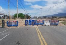 Corte total de calzada en la avenida Los Minerales por reparación en los desagües pluviales