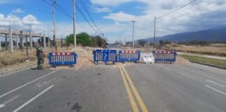 Corte total de calzada en la avenida Los Minerales por reparación en los desagües pluviales