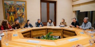 El Gobernador dialogó con proveedores mineros de Tinogasta para fortalecer su participación en la actividad