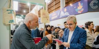 El Gobernador Raúl Jalil recorrió la Feria del Libro