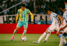 En caliente noche Racing se lo dio vuelta a Aldosivi que perdió la categoría por tercera vez en nueve años