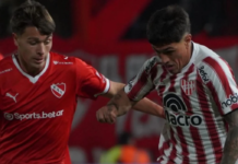 Instituto goleó a Independiente en Avellaneda y se mantuvo en la cima