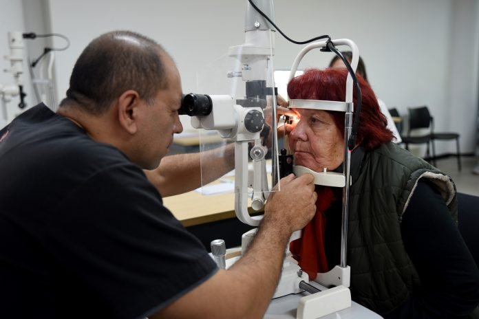 La Capital realizará una jornada de prevención y control de enfermedades visuales en Villa Eumelia