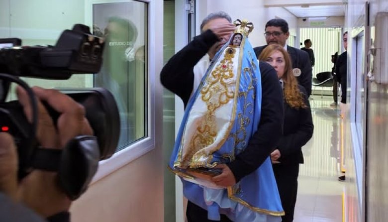 La imagen peregrina de la Virgen inició sus visitas preparando las fiestas de diciembre