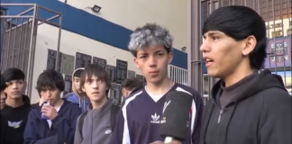 Protesta de estudiantes secundarios de Catamarca por exclusión de un evento deportivo