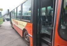 TRANSPORTE RETIRÓ DE CIRCULACIÓN UNA UNIDAD POR CIRCULAR CON CUBIERTAS EN MAL ESTADO