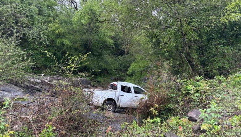 Vuelco de una camioneta durante el operativo de asistencia